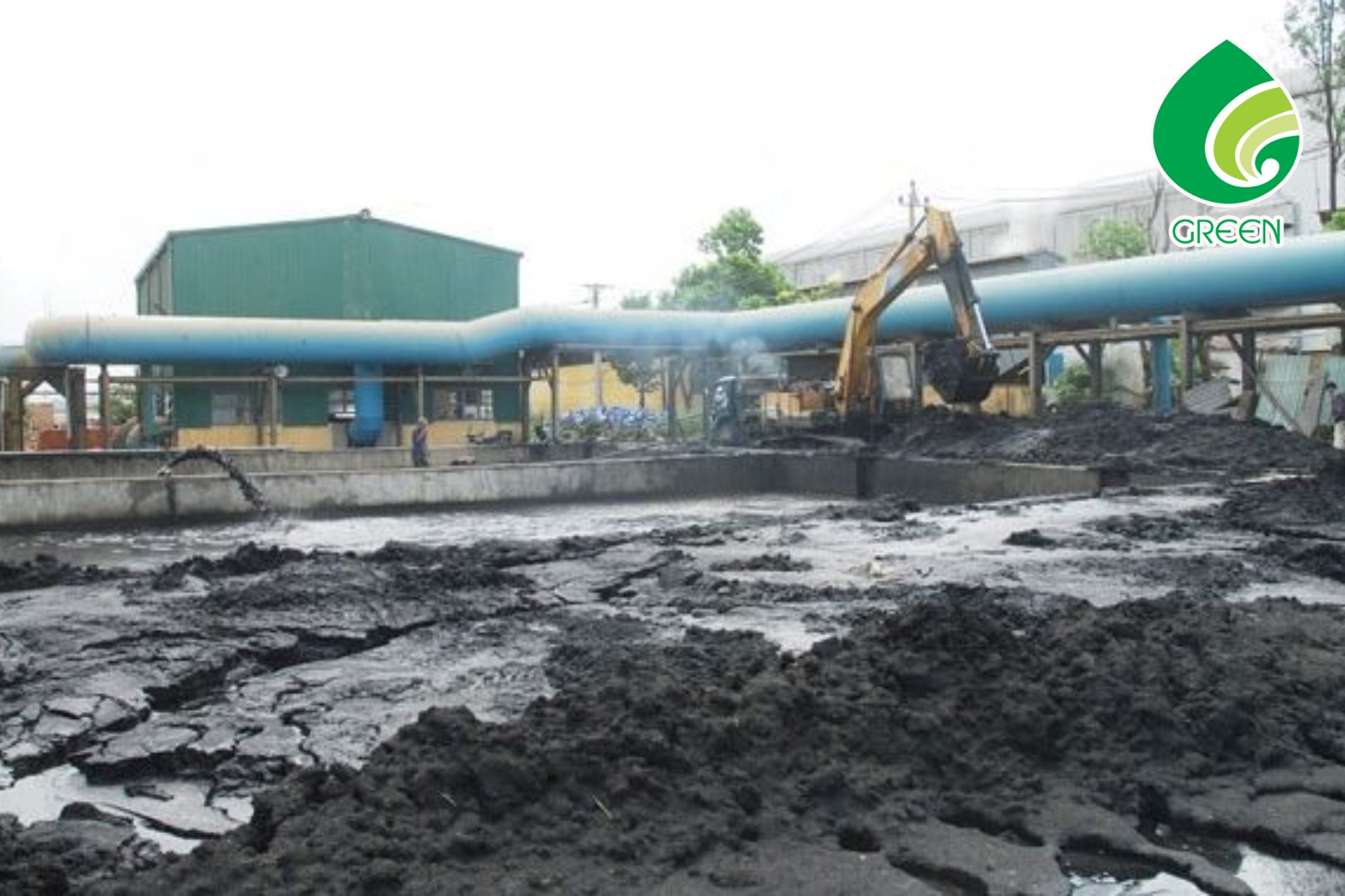 So Sánh Các Loại Hóa Chất Xử Lý Bùn Thải Phổ Biến