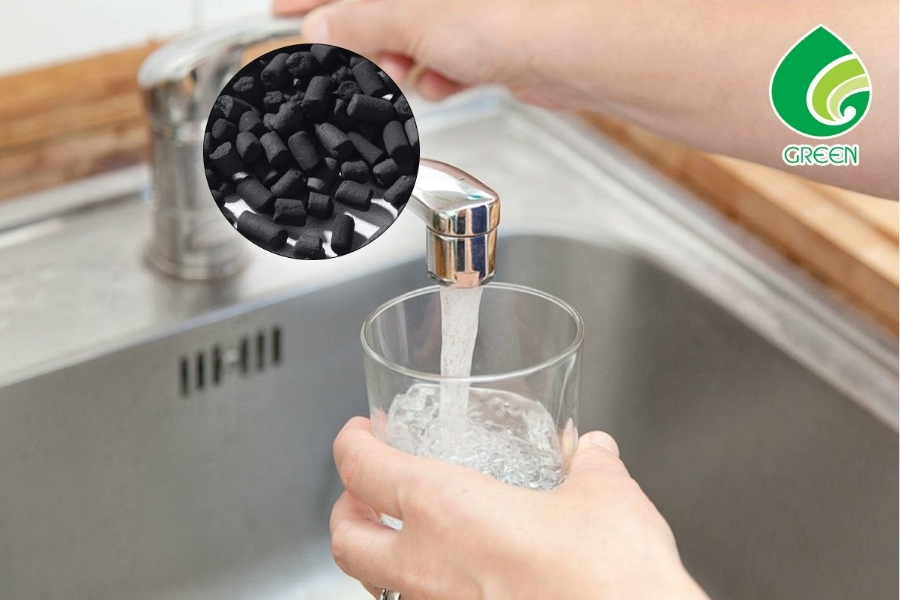 Cách Dùng Than Hoạt Tính Lọc Nước Trong Đời Sống Hằng Ngày